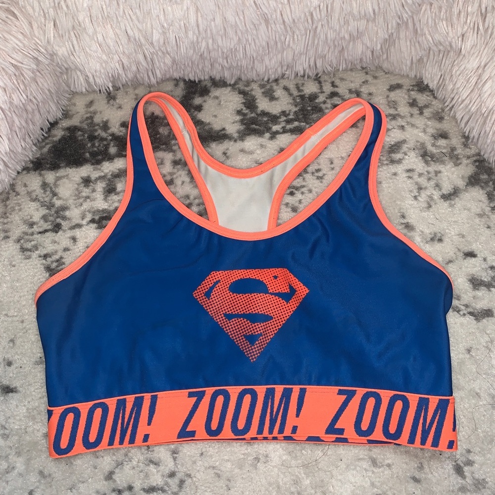 Under Armour Sports Bra / workout top